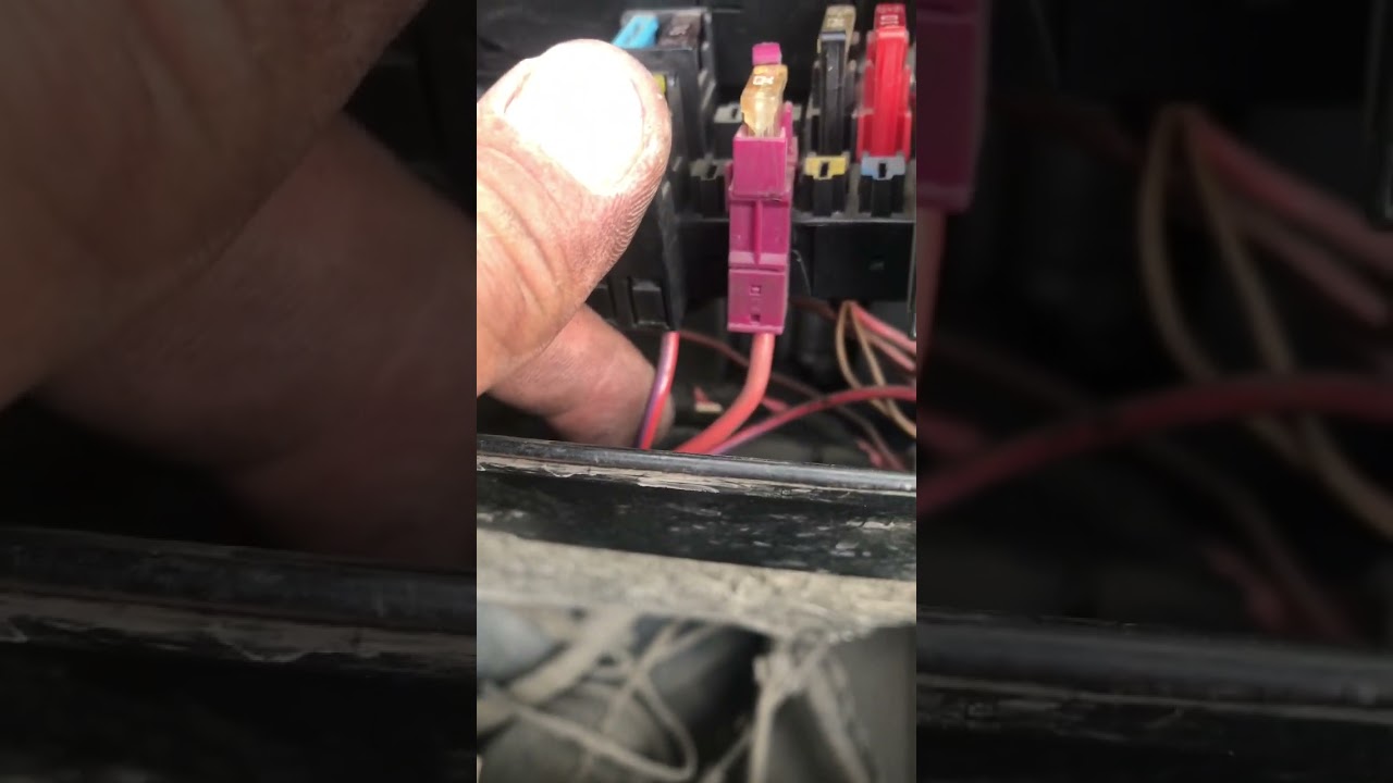 Mercedes Vito w639 не включается зажигание, решено.