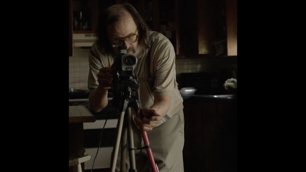 A Ben Evans Film | A man makes a film starring his recently dead parents.