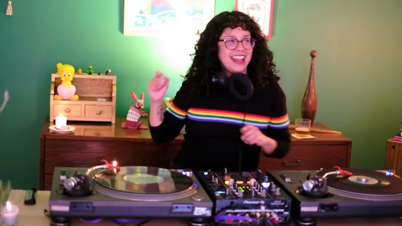 Morras y Vinilos: Músicas desde la sala-comedor l JENI JANES