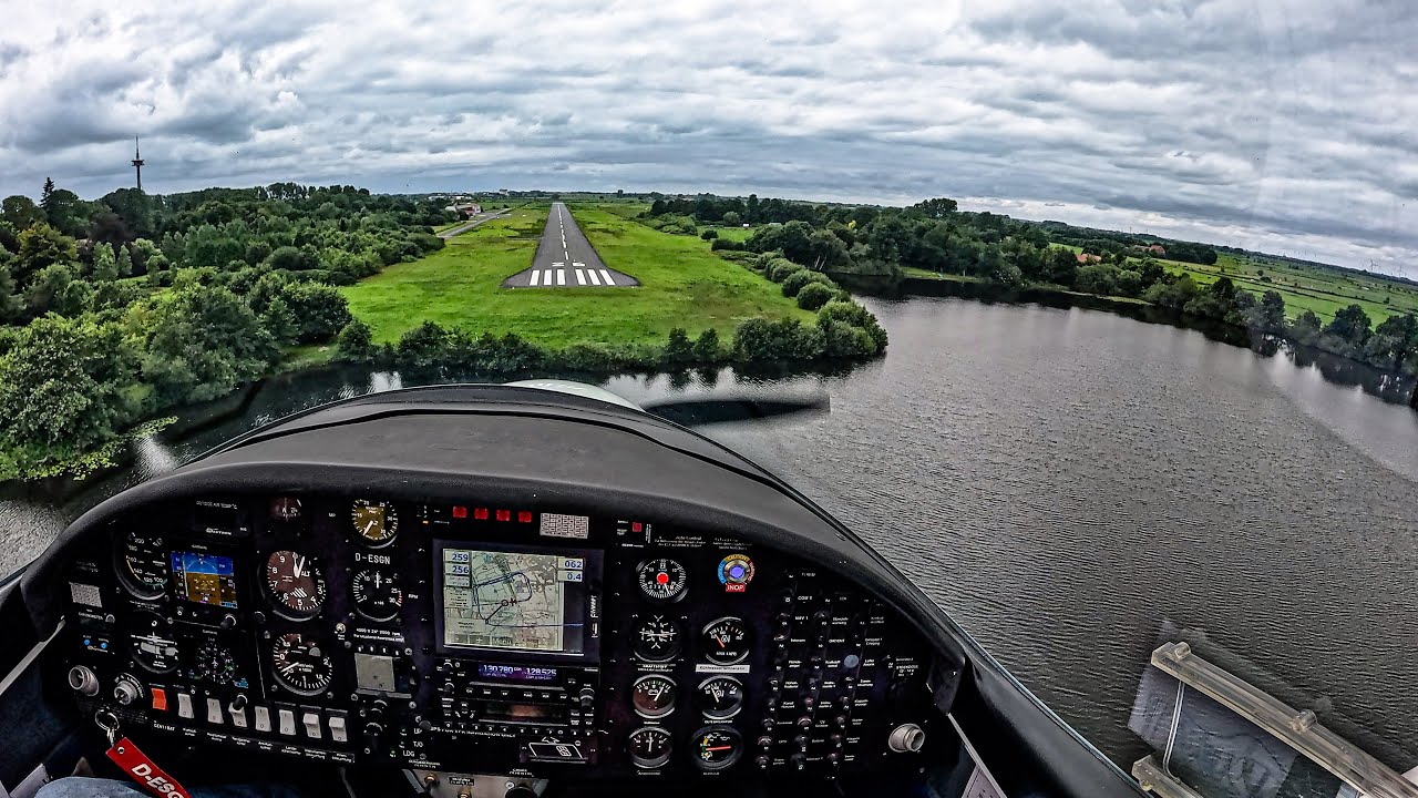 LEER PAPENBURG mit der Aquila A210
