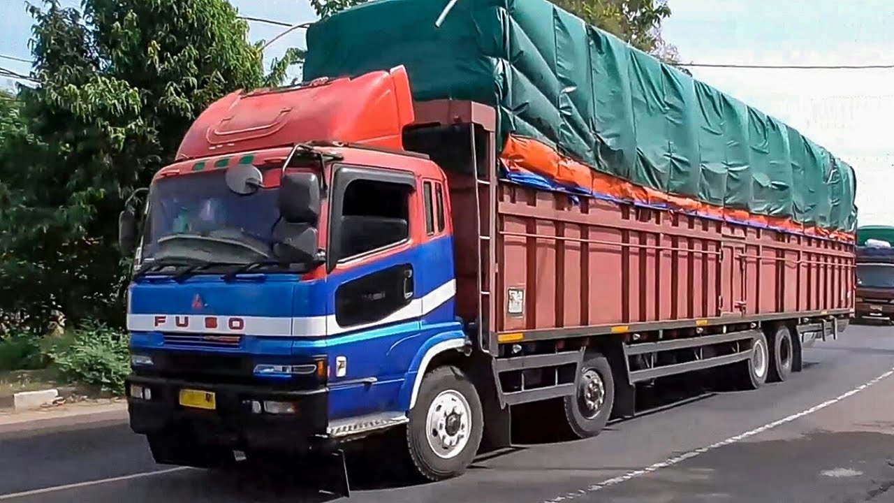 Truk Sumatera di Jawa Timur (2)