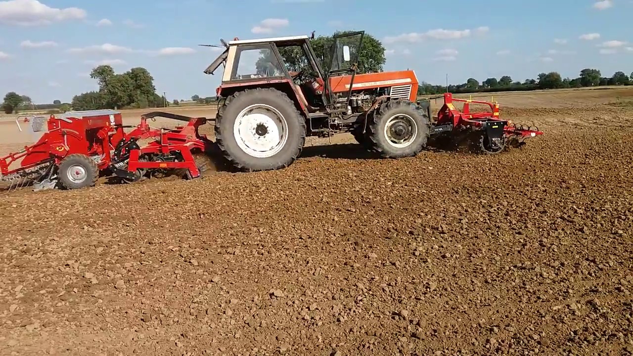 Siew rzepaku 2017. Zetor16045, kongskilde.