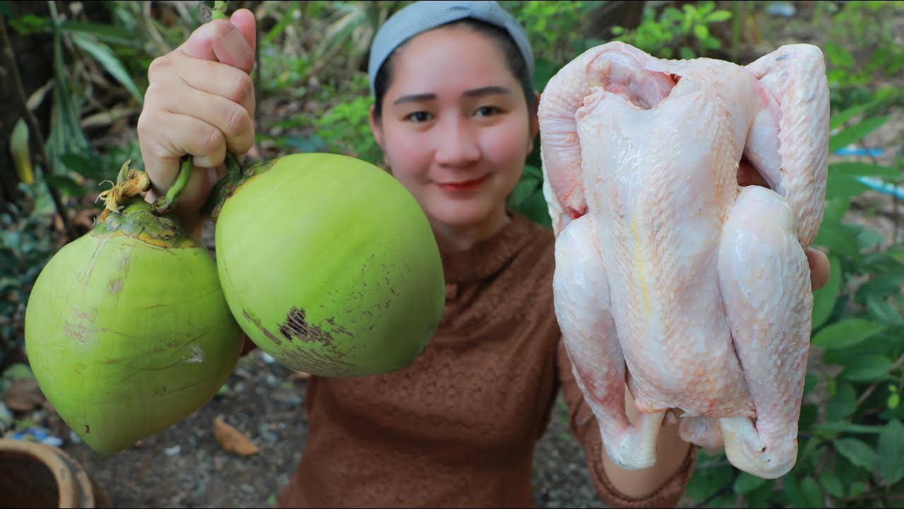 Yummy Native Chicken Roasted Natural Coconut Juice - Chicken Cooking - Cooking With Sros