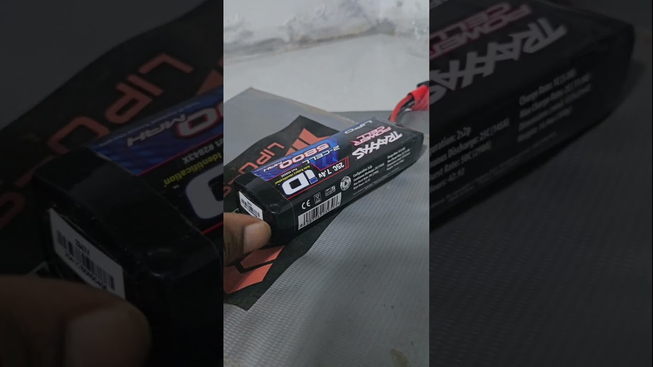 Swollen Traxxas Lipo battery #traxxas #rccar #rc #lipo #help #safe
