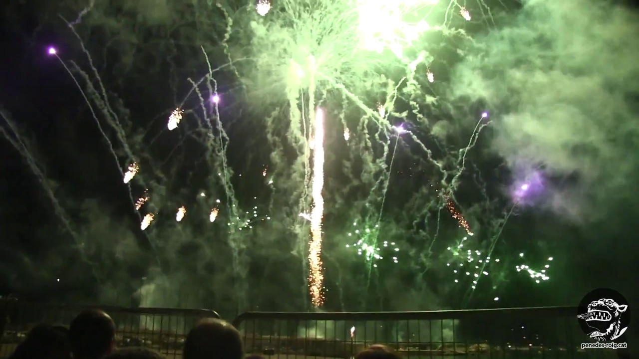 Festa Major de Sitges 2017 - 05 - Castell de focs (Vídeo Penedès Roig)