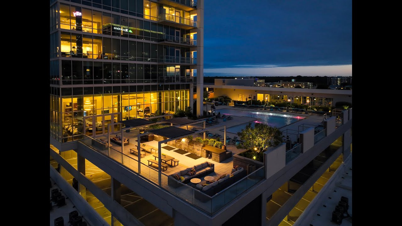 THE FRANCIS | a Modern High-Rise Apartment Homes in 
