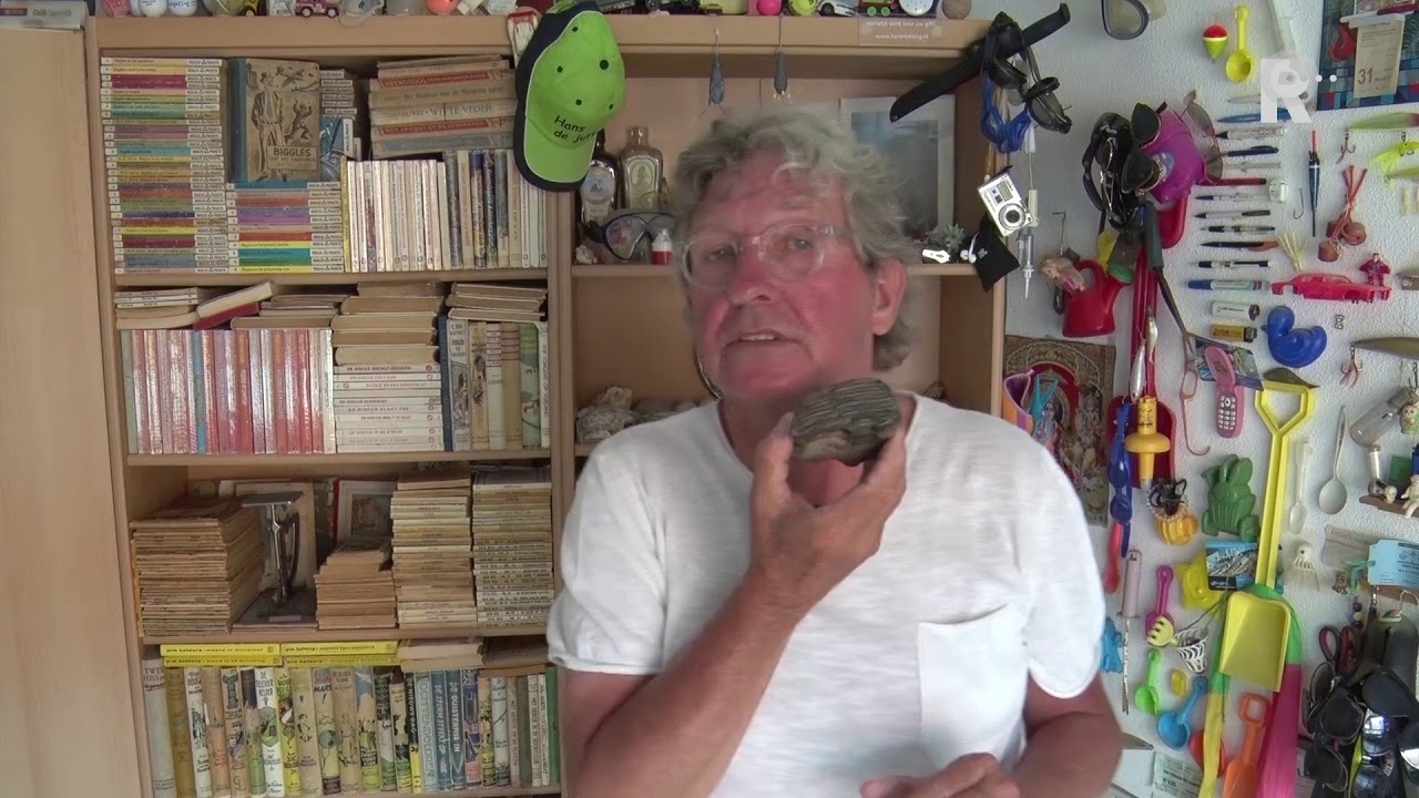 Van infuusslang tot poppenkop: Hans vindt het (Beelden: WOS Media)