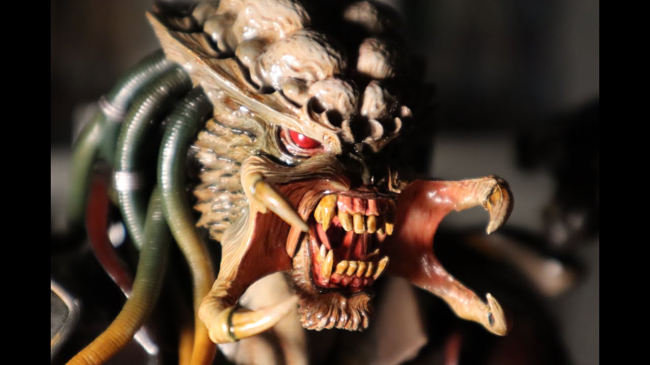 SAMURAI PREDATOR 1/6 (HOT TOYS)