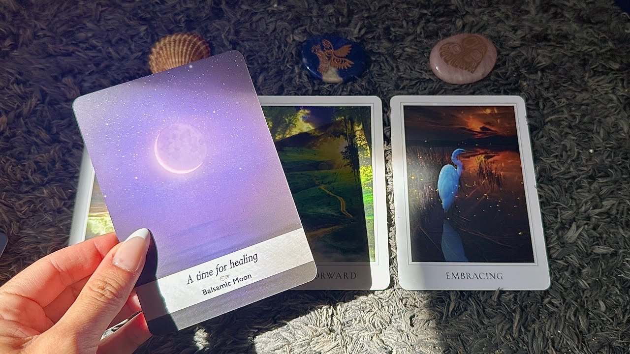 ASMR pick a card tarot - what your person thinks about you 🤍 ✨