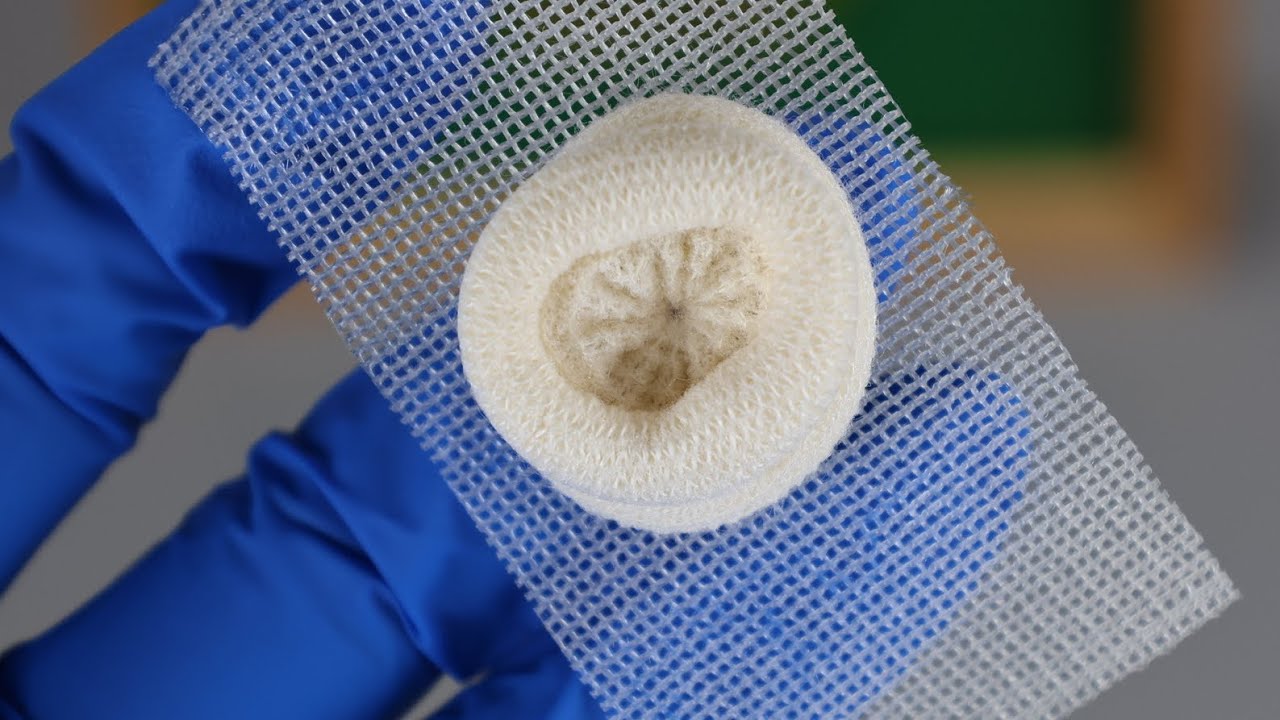 Adaptic&trade; Digit Non-Adhering Dressing Comfortable, easy to apply and remove 