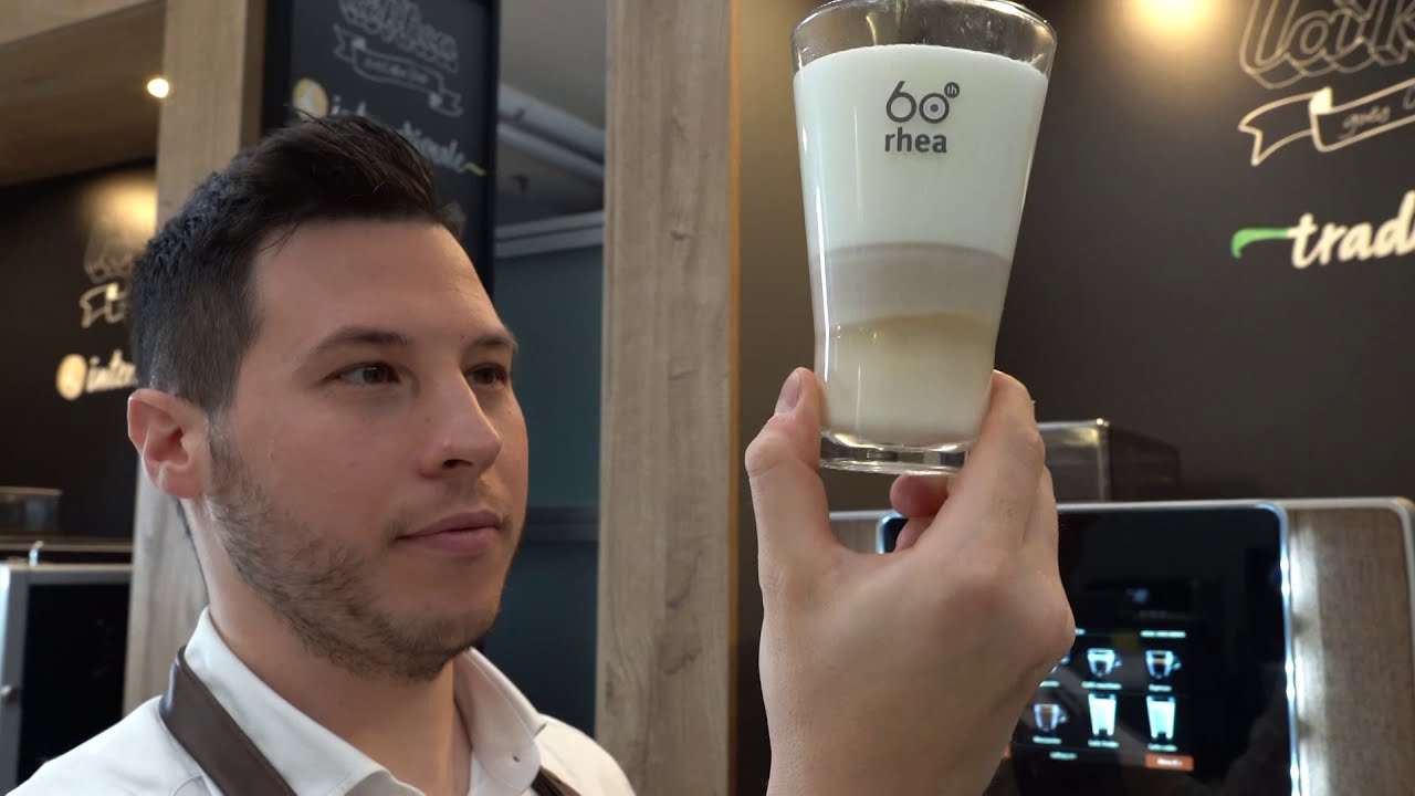 Matteo Beluffi tests Rhea's new fresh milk machine