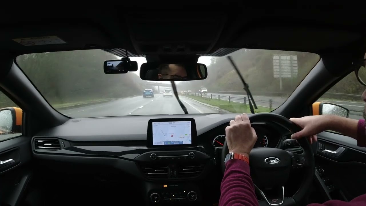 Ford Focus ST Mk4 M330 Out in the rain for a drive