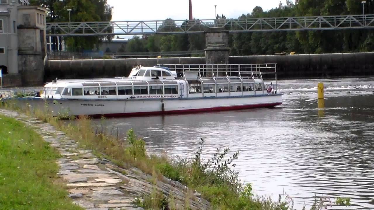 Vyhlídkové plavby, otáčení lodě