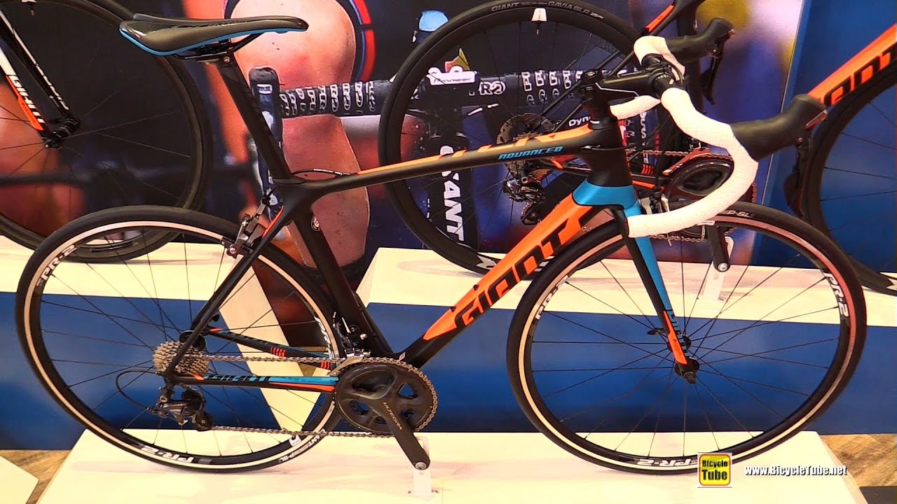 2017 Giant TRC Advanced 1 LTD Bike - Walkaround - 2016 Eurobike