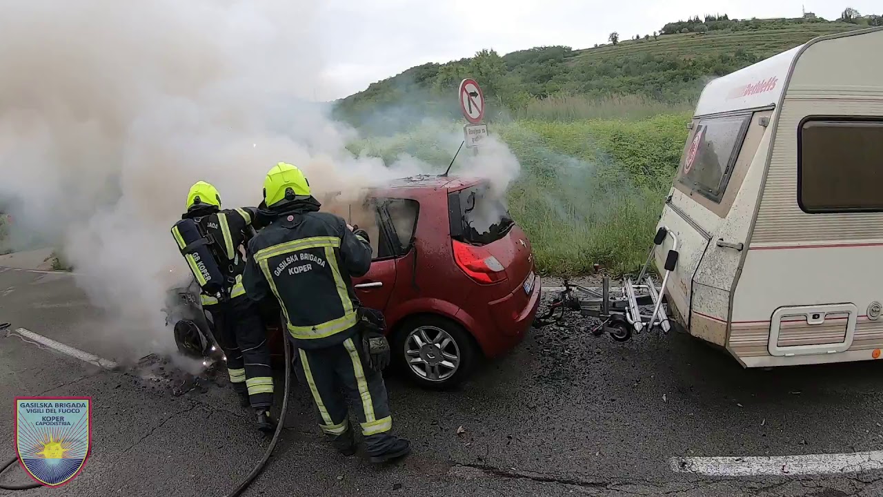 GB Koper - Gašenje požara osebnega vozila