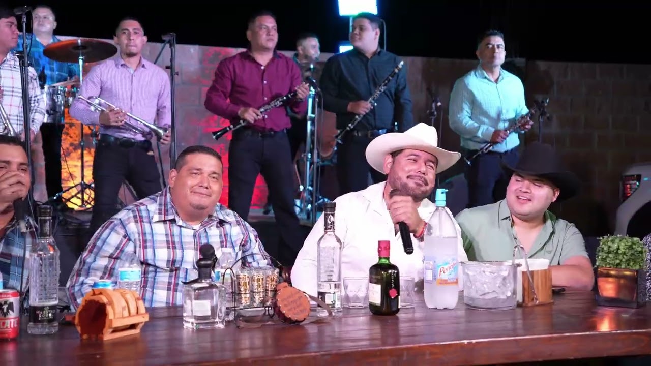 No pude enamorarme más.- Banda Tesoro de El Rosario Sinaloa Oficial x Beto Loaiza.