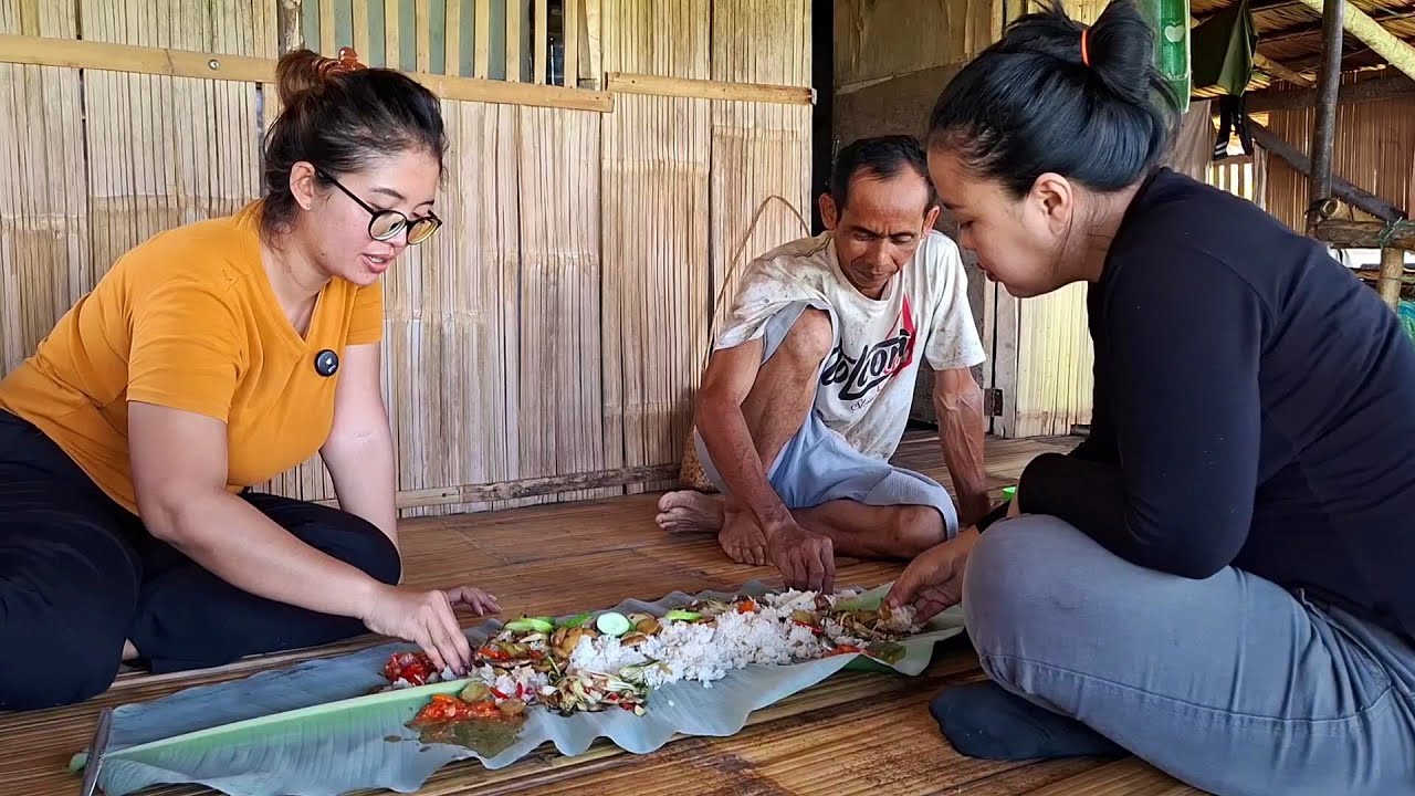 NIKMATnya Tak Terkira, Makan BEGINI Aja, Nasi LIWET, SAMBAL, TUMIS KUCAI, IKAN ASIN, GORENG JENGKOL