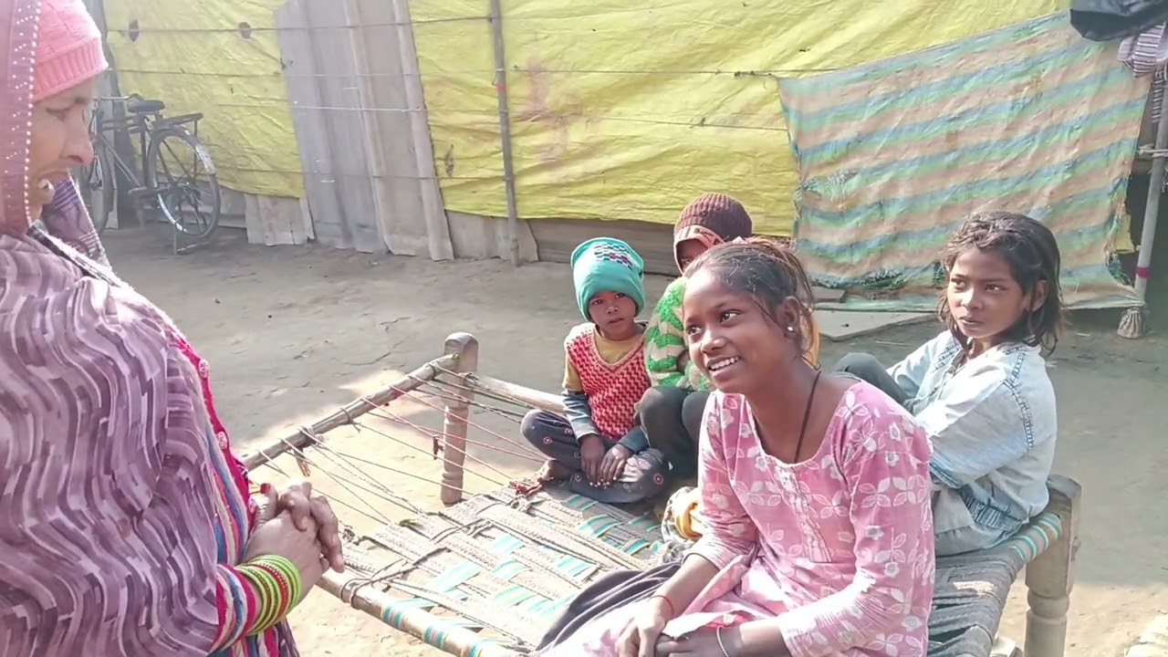 Garivi rekha helping please #pmmodi #cmyogi #uttarpradesh #viral help please modi ji and yogi ji 