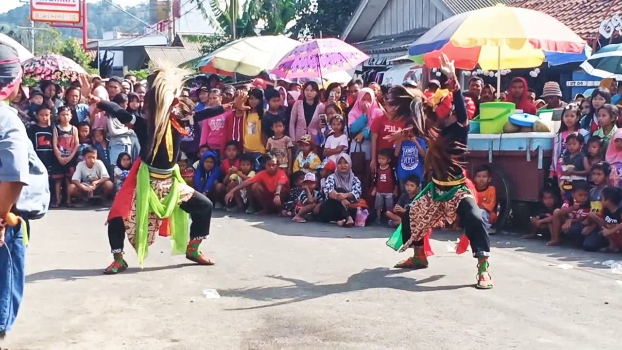 kesenian ebeg kota cilacap selatan part 2