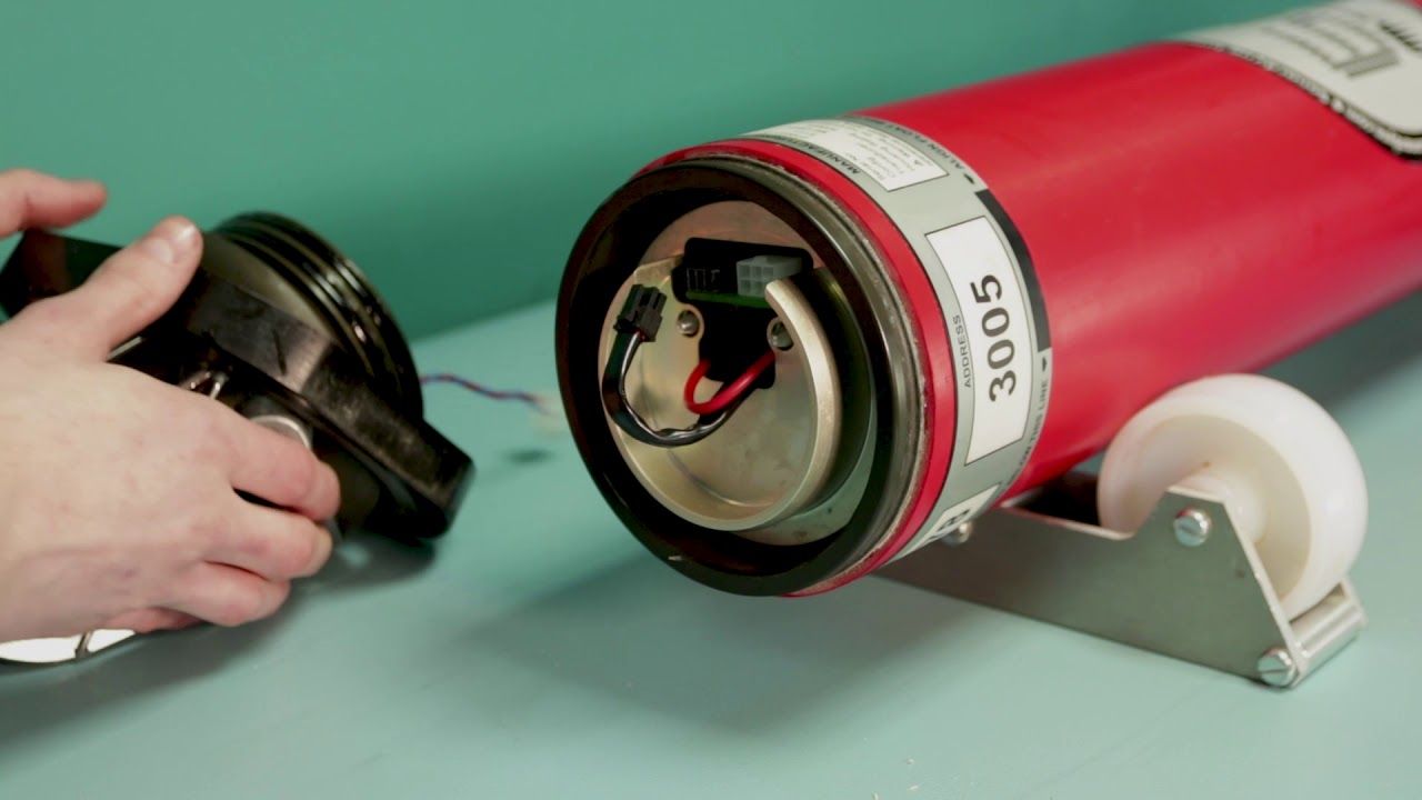 How to replace a Compatt 6 battery