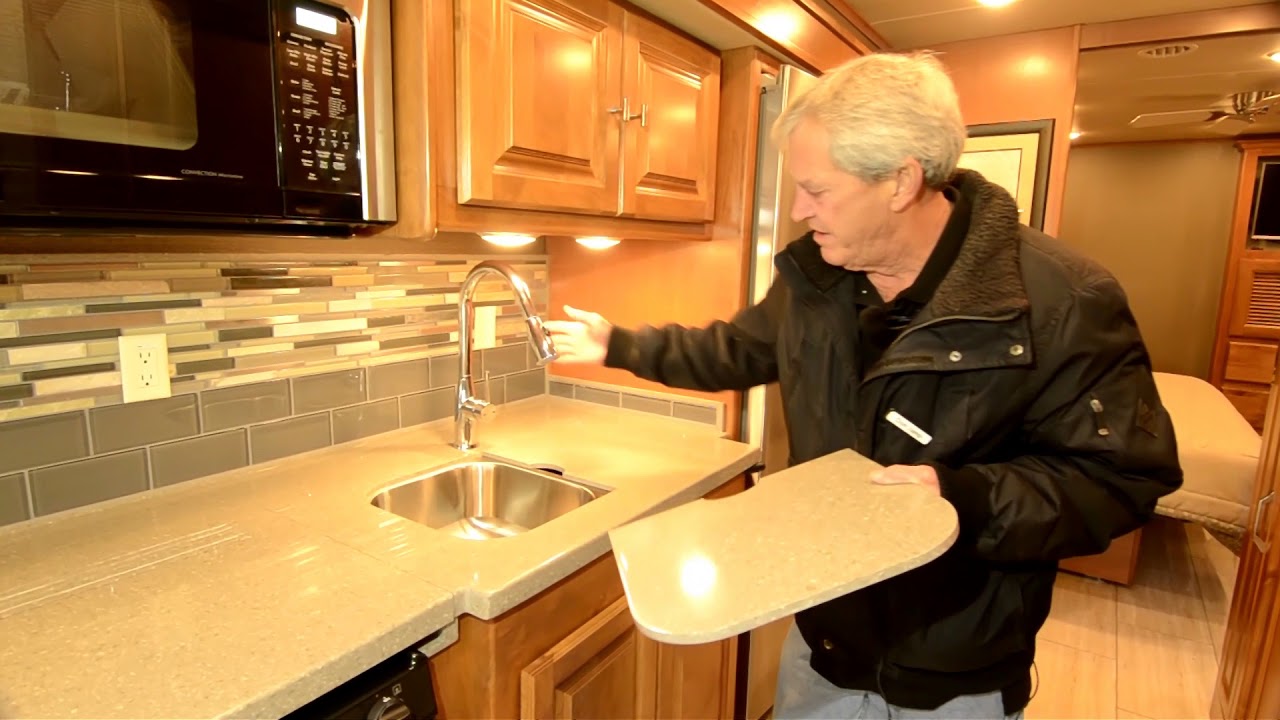 The RV Corral 2018 Tiffin Allegro 34PA Stock # NA1020