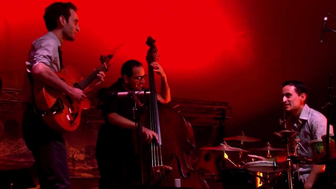 Julian Lage Trio - 