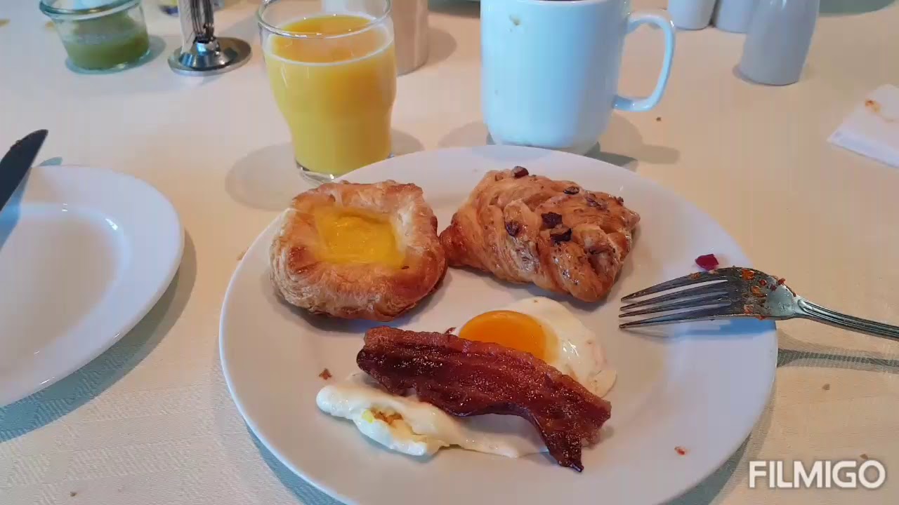 BREAKFAST AT HURTIGRUTEN M/S TROLLFJORD RESTAURANT!!