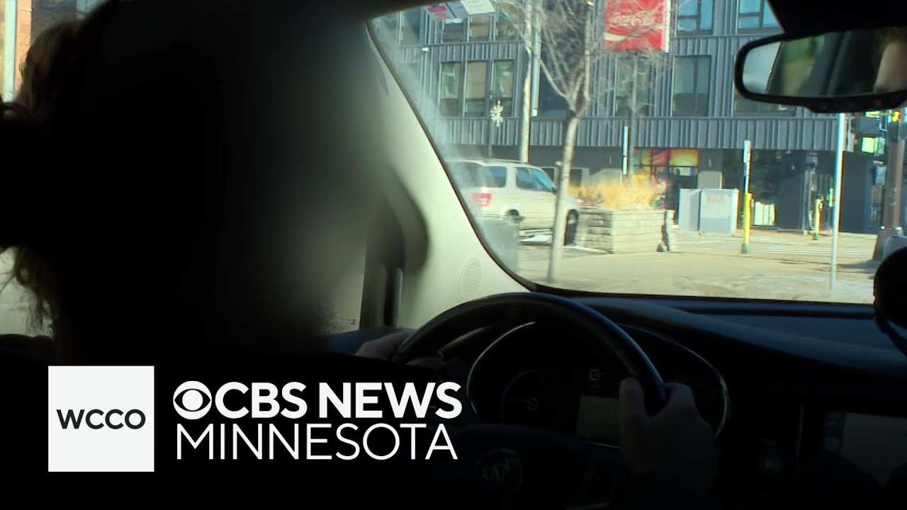 How trained observers in Minneapolis are tracking ICE
