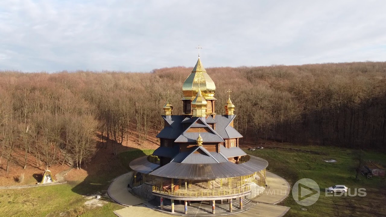 Ви такого ще не бачили! Погінський монастир з висоти.