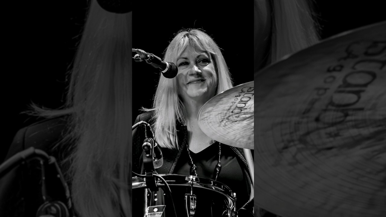 Деббі Петерсон 🍻63🍻 / Debbi Peterson is 🍻63🍻 @TheBanglesMusic