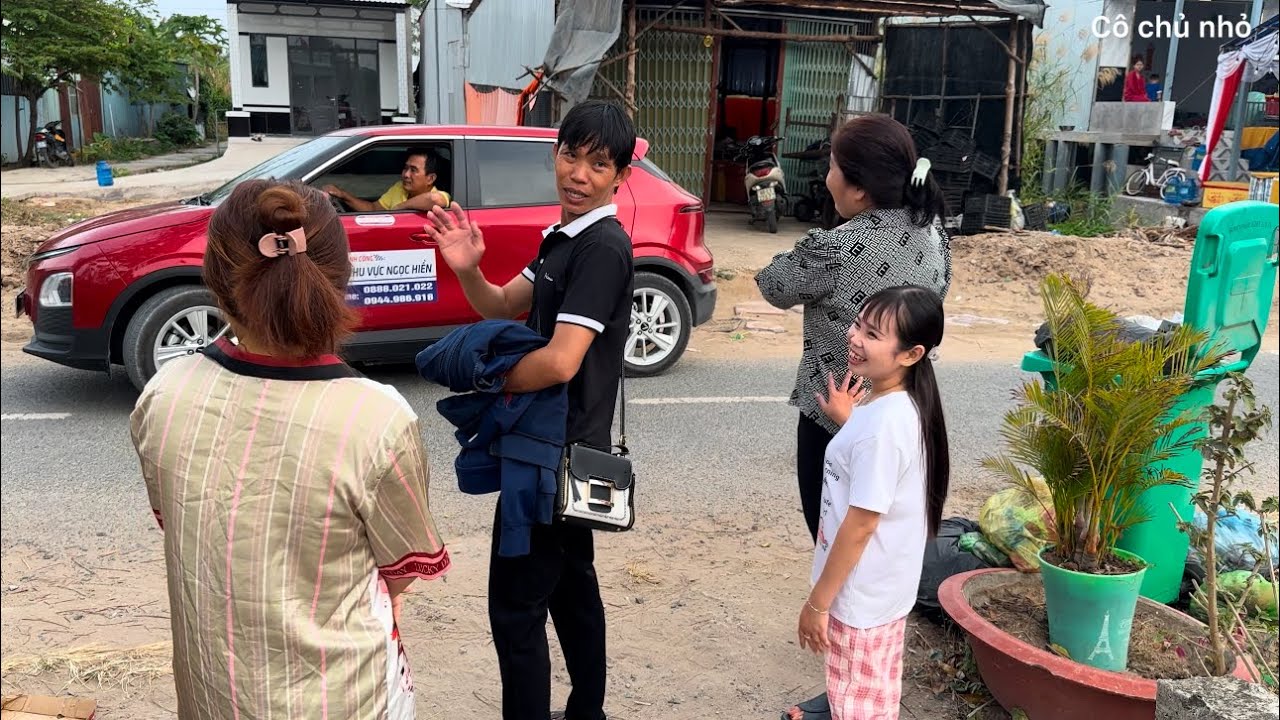 Buổi chiều gia đình chia tay anh chị tư đầy cảm xúc || Cô Chủ Nhỏ 