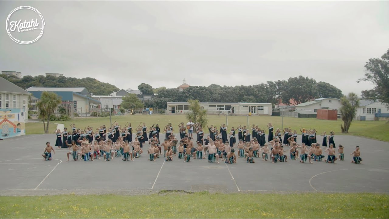 Fat Freddy's Drop Live at Kotahi Music Festival