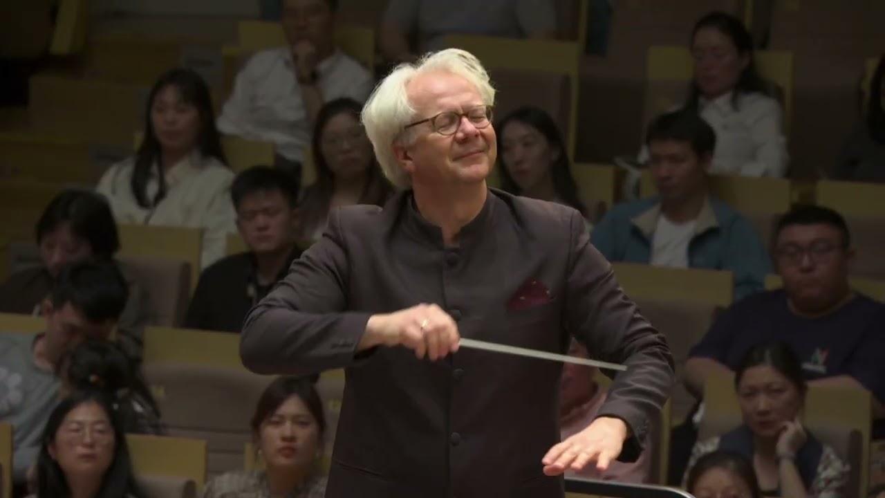 Pantcho Wladigeroff - Scandinavian Suite,  Mvt.2 Promotionsmarsch,   Pavel Baleff, Conductor
