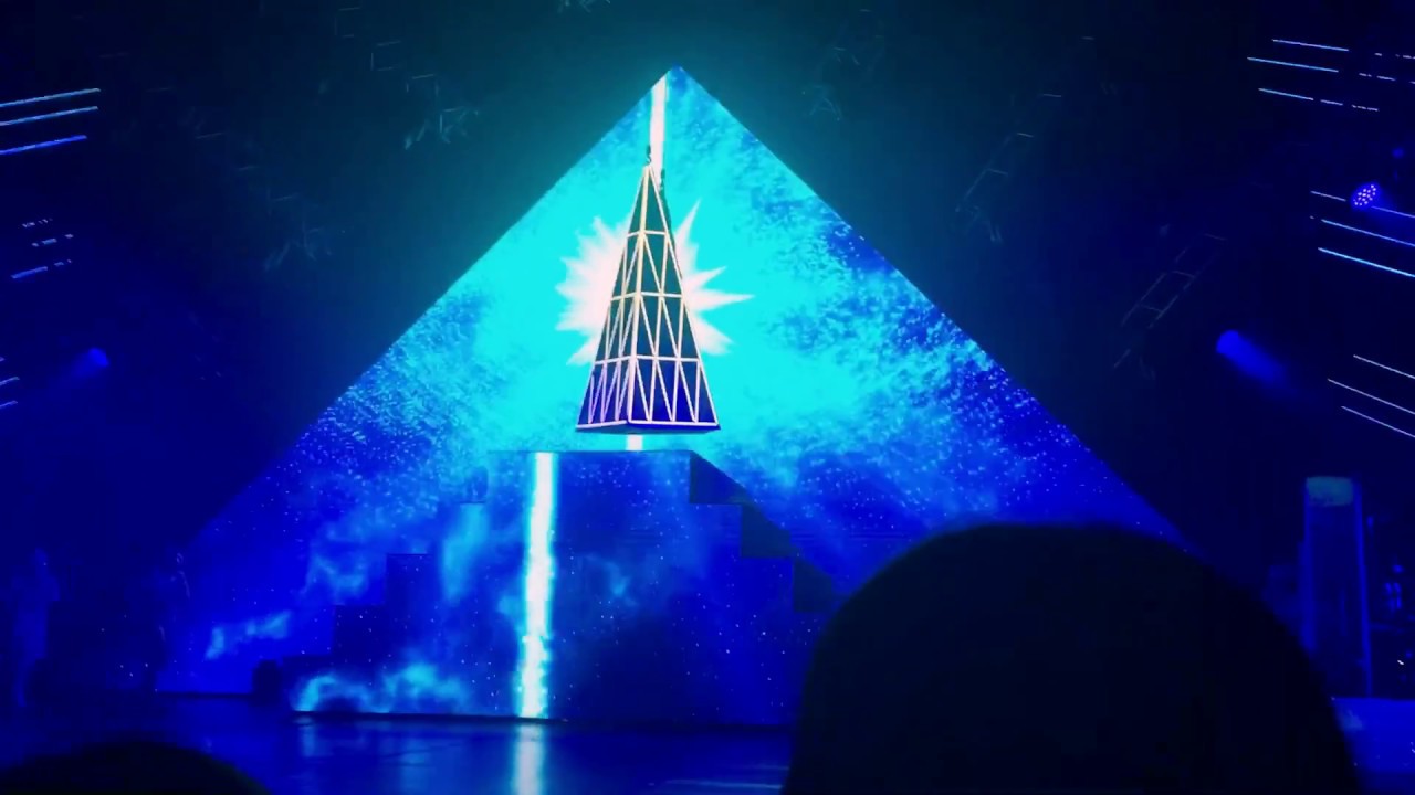 Sergey Lazarev - Breaking Away (Crocus City Hall. Moscow. 24.11.2016)