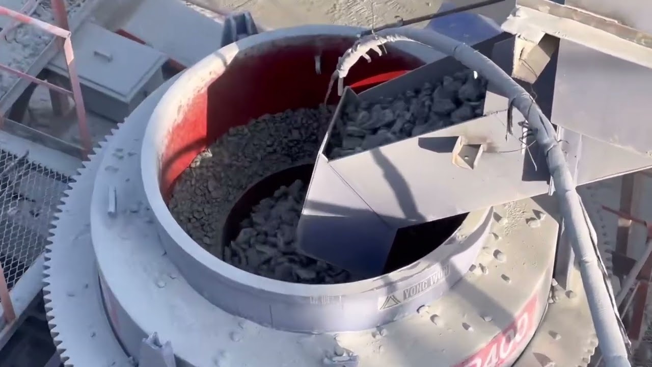 Cone Crushers Working in 350t/h Crushing Plant