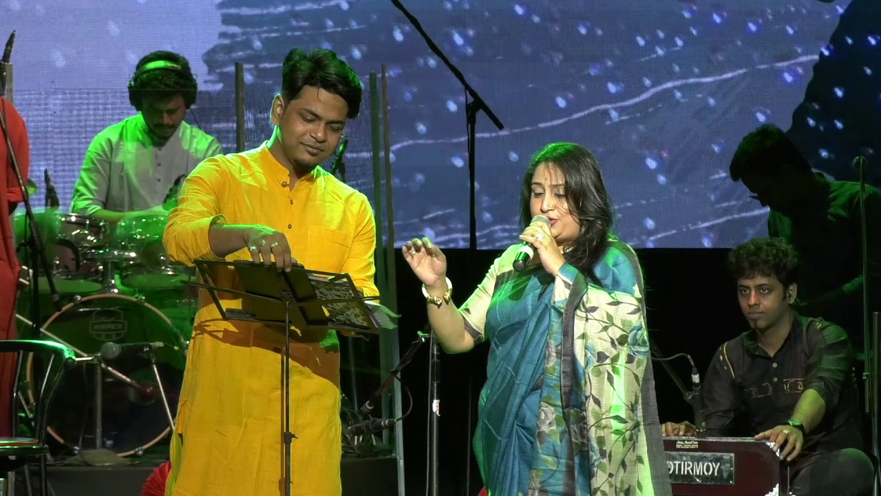 Piu Mukherjee & Durnibar Saha duet song
