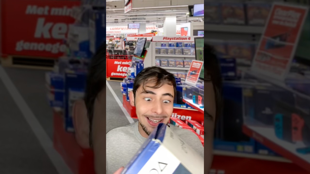 La r&eacute;action de la maman au prix de la ps5 pro😱 #ps5pro #ps5 #gamer #playstation #comedie #humour
