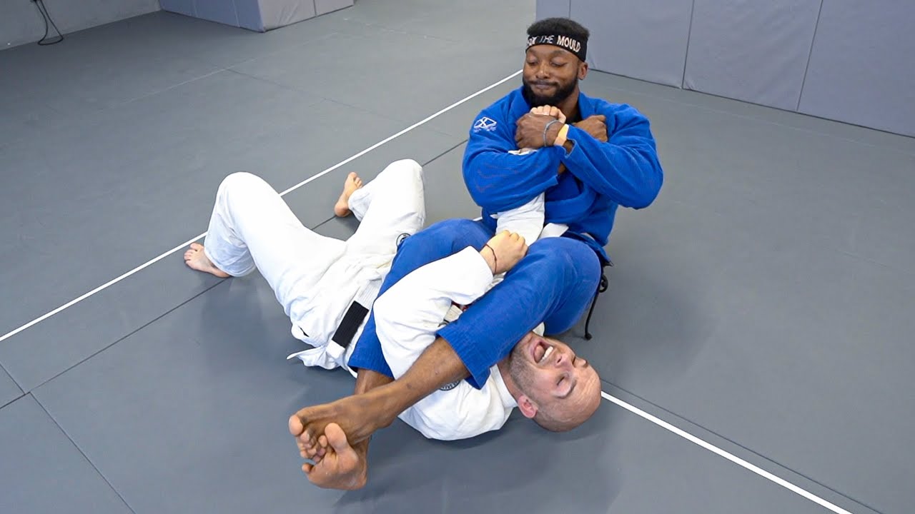 Bodybuilder Tries JUDO... Ft 5x British Judo Champion