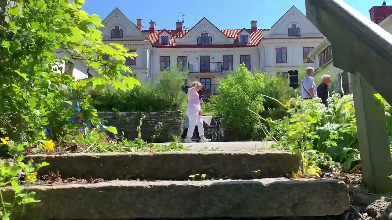 Gotland Walks: Lummelunda Cave and Country side. The story and surroundings of a famous cave