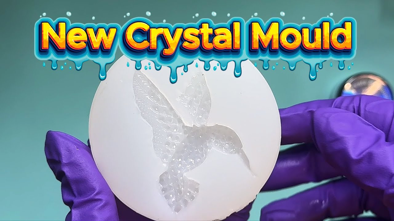 Gorgeous Sparkly Hummingbird Resin Crafts You Can Make  | 678
