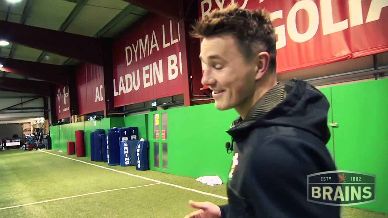 33 Questions with Jonathan Davies