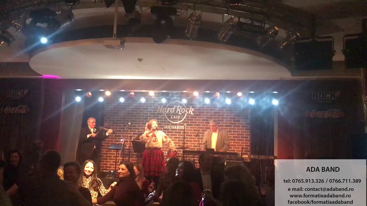 Formația ADA Band | Adriana Mihalcea solistă - Muzică populară @ Petrecere de Crăciun corporate