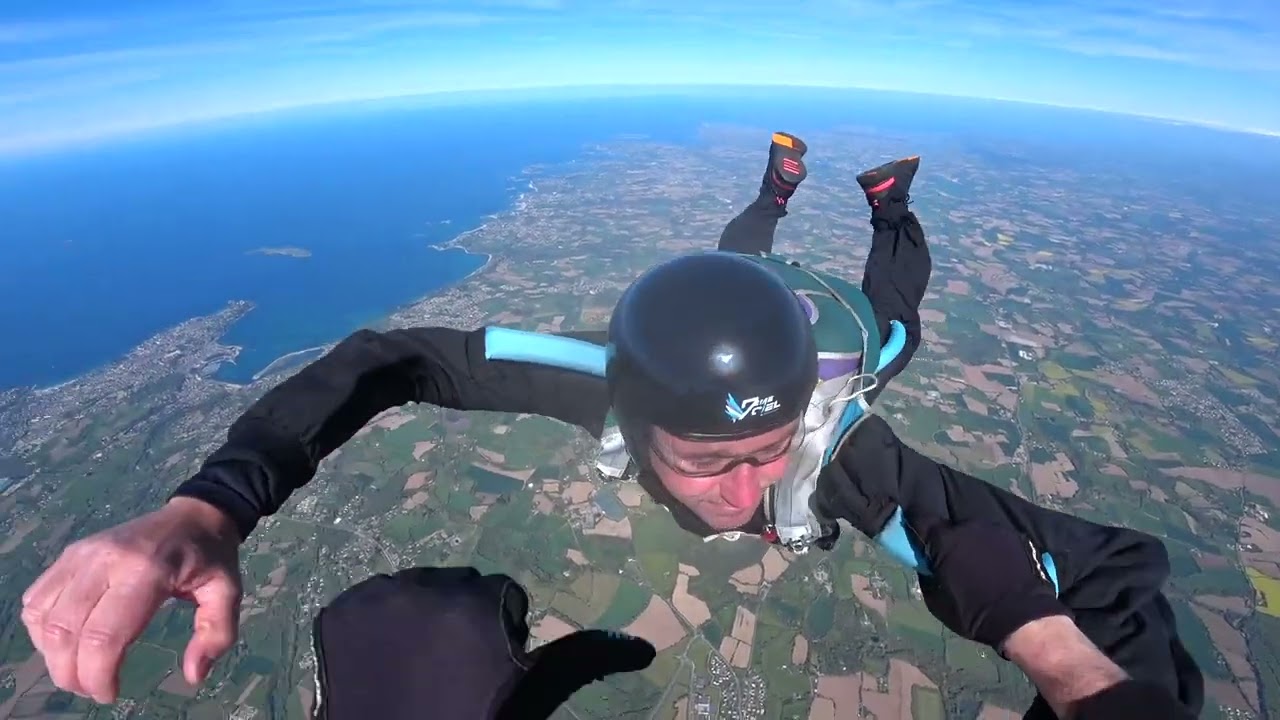 Parachutisme, les 6 premiers saut de mon PAC. 7ème Ciel parachute à lannion