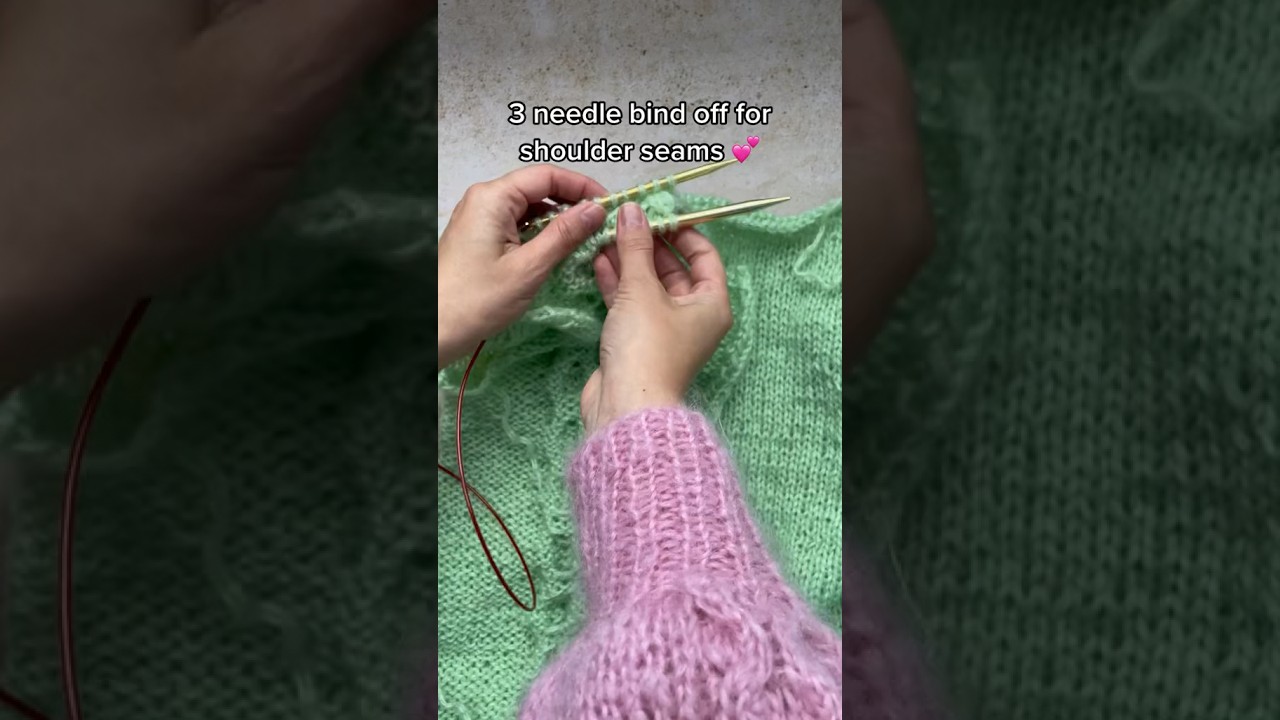 The best way to bind off shoulder seams 🥰🥰. #knit #knitting #seaming #wool #fibreart #diycrafts