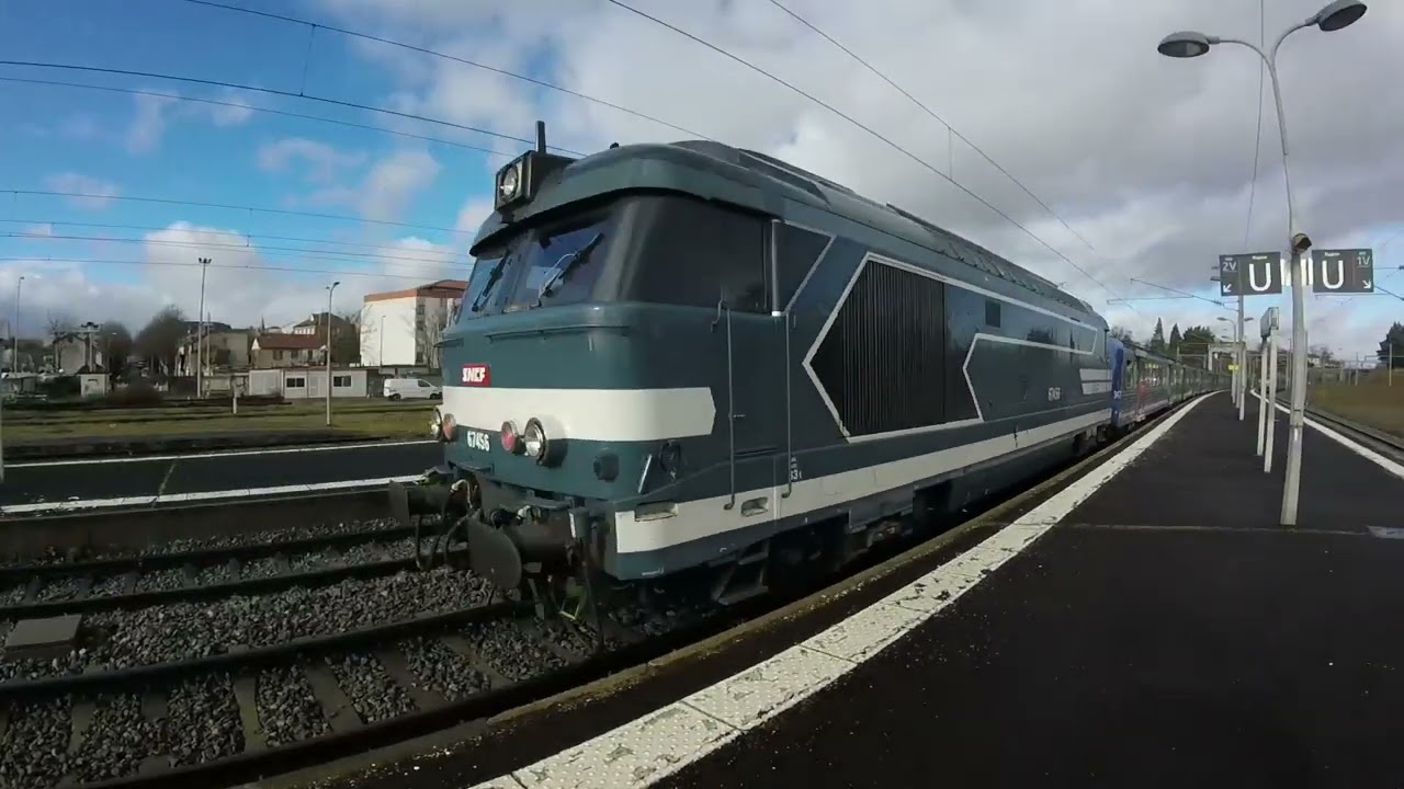 20241207: Gare de Riom, train spécial fête des Lumières de l ass. de la 141R 420 et plein d autres