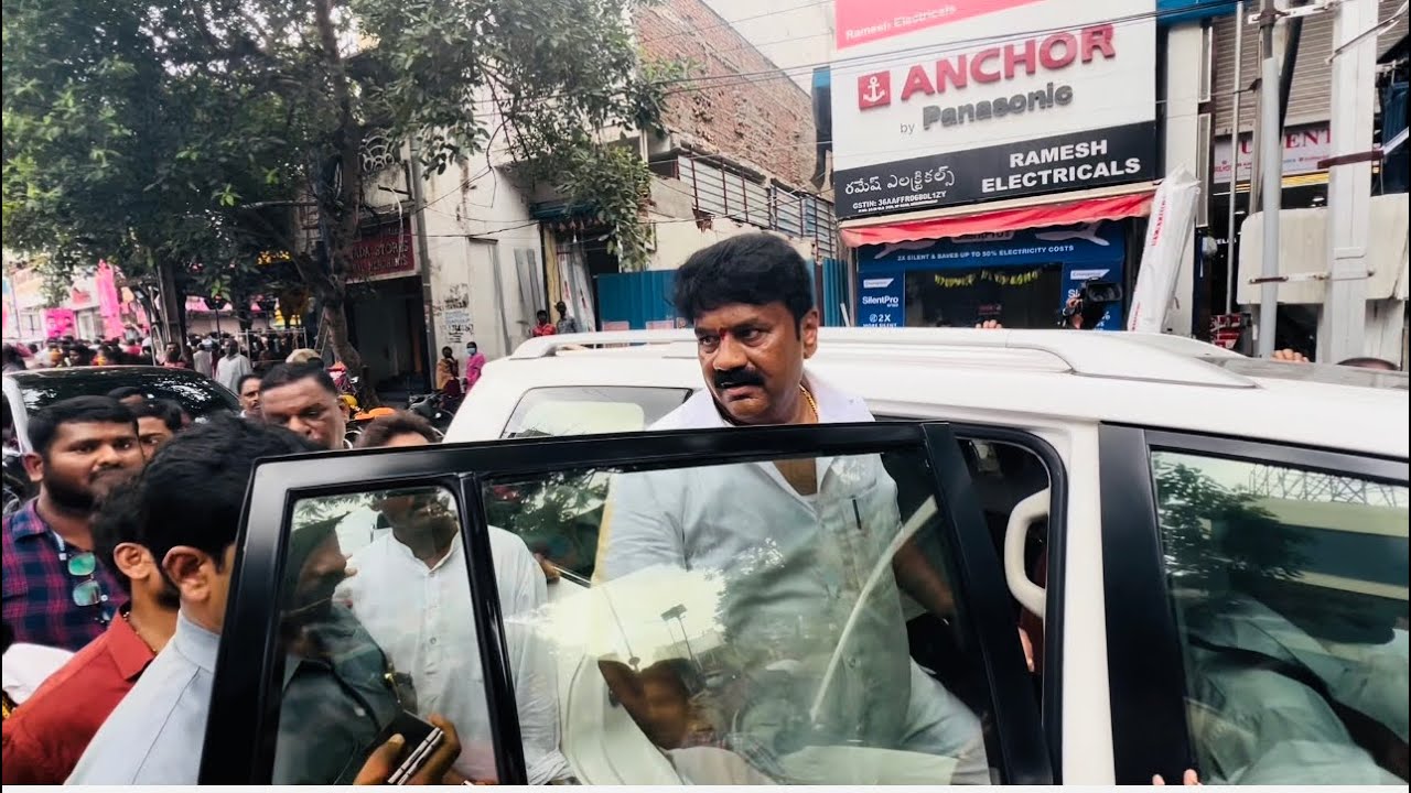 Secunderabad Bonalu 2022 - Minister Talasani Srinivas Yadav entry | #SecunderabadBonalu2022