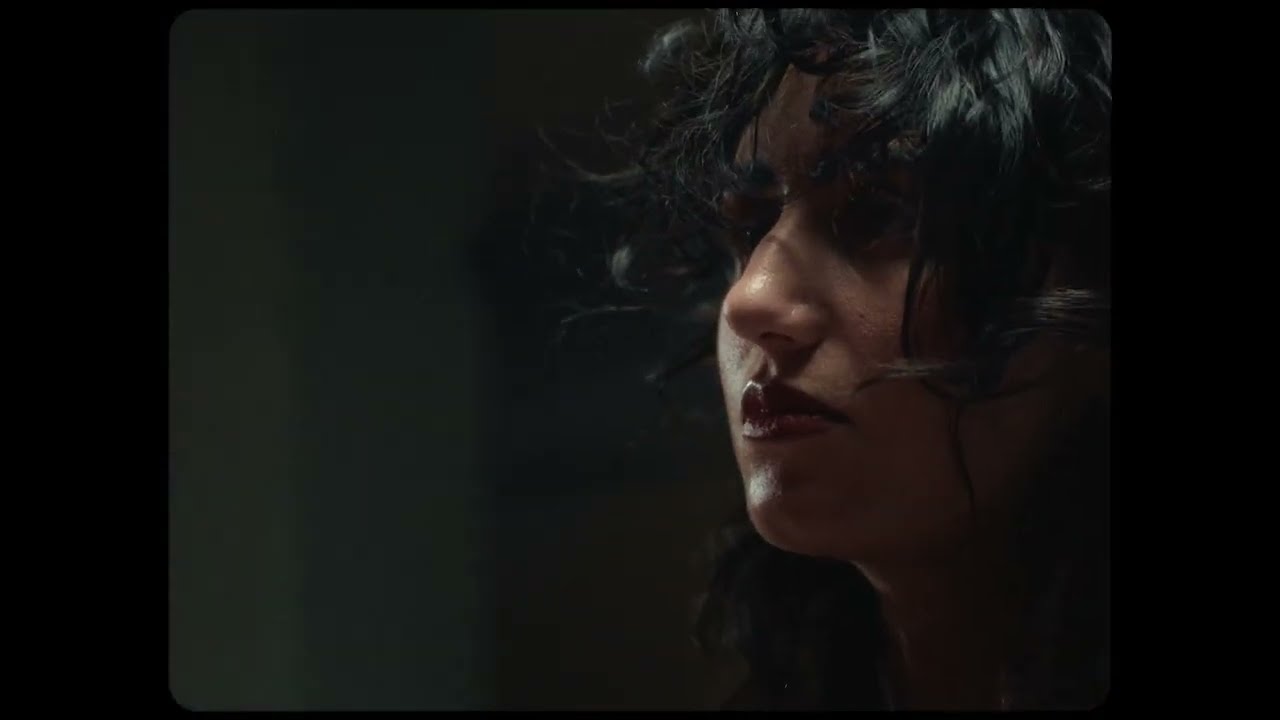 Naaz - Remains (Official Music Video)