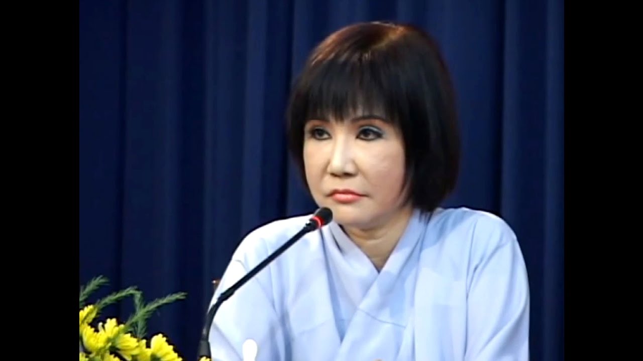 Nghệ sĩ THANH KIM HUỆ từng GHÉT PHẬT vì không cứu nỗi người thân CHẾT thì TU để làm gì.