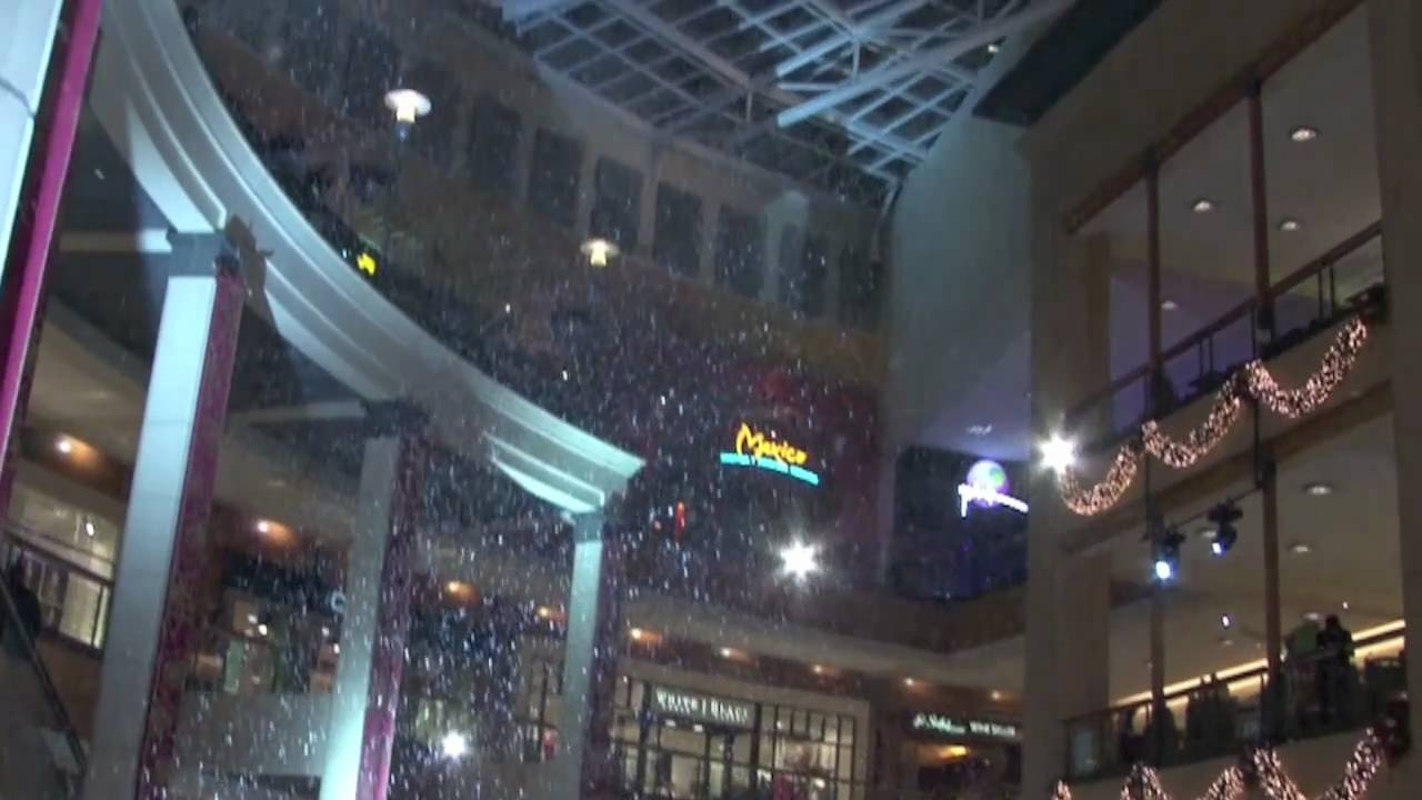 Let It Snow! Christmas with Pacific Place & Warm 106.9 in Seattle!