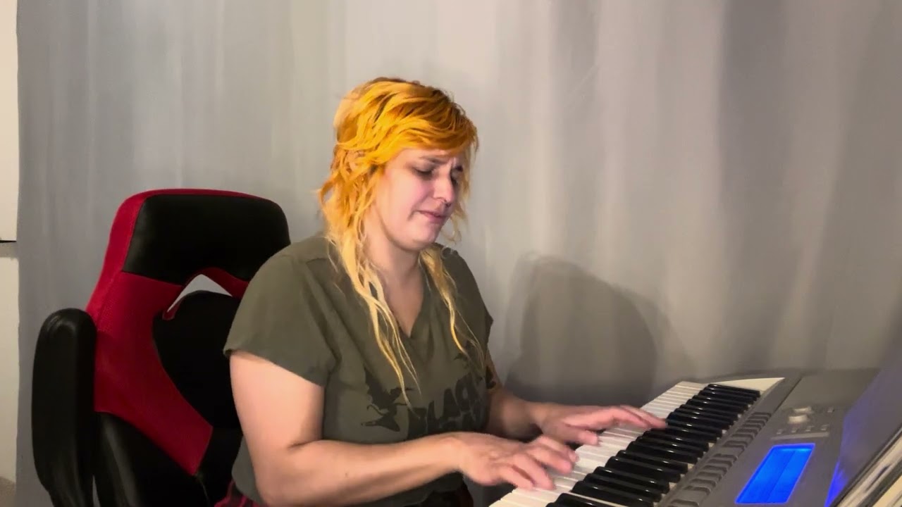 Chloë Angst- 20 Years of Snow (Regina Spektor)